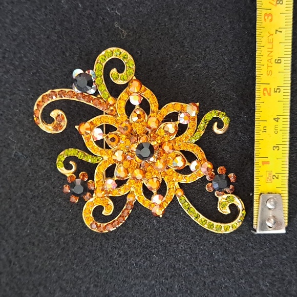 *Swarovski Crystal fall color Flower Brooch, one of a kind - Picture 5 of 6